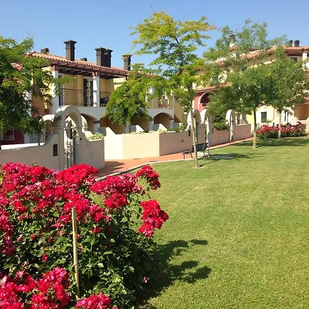Ξενοδοχείο με διαμερίσματα Villaggio Sant'andrea 4*