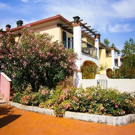 Villaggio Sant'andrea Ξενοδοχείο με διαμερίσματα 4*