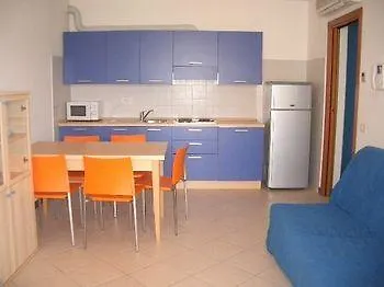 Villaggio Sant'andrea Ξενοδοχείο με διαμερίσματα Καόρλε