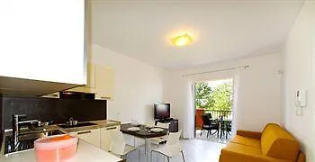Ξενοδοχείο με διαμερίσματα Villaggio Sant'andrea 4*