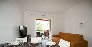 Ξενοδοχείο με διαμερίσματα Villaggio Sant'andrea Καόρλε