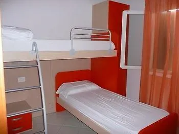 Ξενοδοχείο με διαμερίσματα Villaggio Sant'andrea Καόρλε