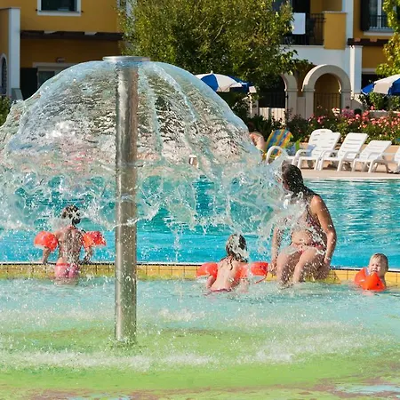 Villaggio Sant'andrea Ξενοδοχείο με διαμερίσματα 4*